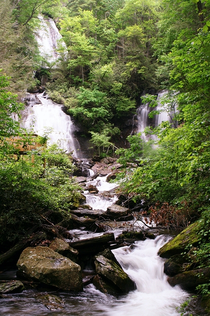 Helen Georgia, Blue Ridge Mountains, Twin Falls Cabin, Chattahoochee River, apline village, Anna-Ruby Falls, Helton Creek Falls, Raven Cliff Falls