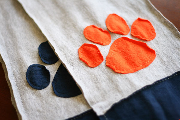 Auburn Tigers Pawprint Tshirt Scarf Tutorial & Pattern