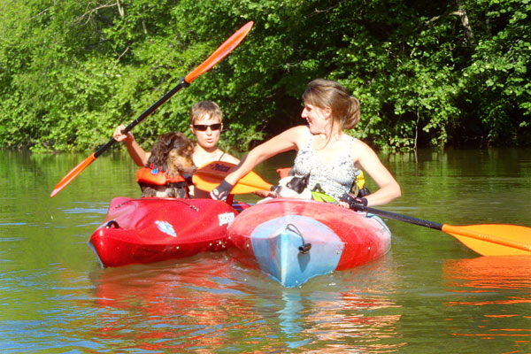 kayaking paint rock river float