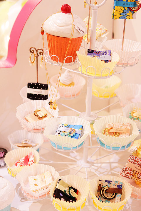 Cupcakes & Jewelry