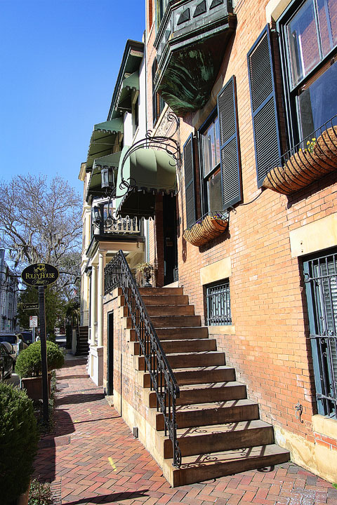 Foley House Inn Bed & Breakfast, Savannah, Georgia