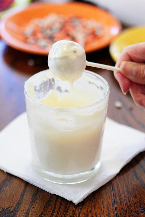 Halloween Cookie Dough Pops Tutorial