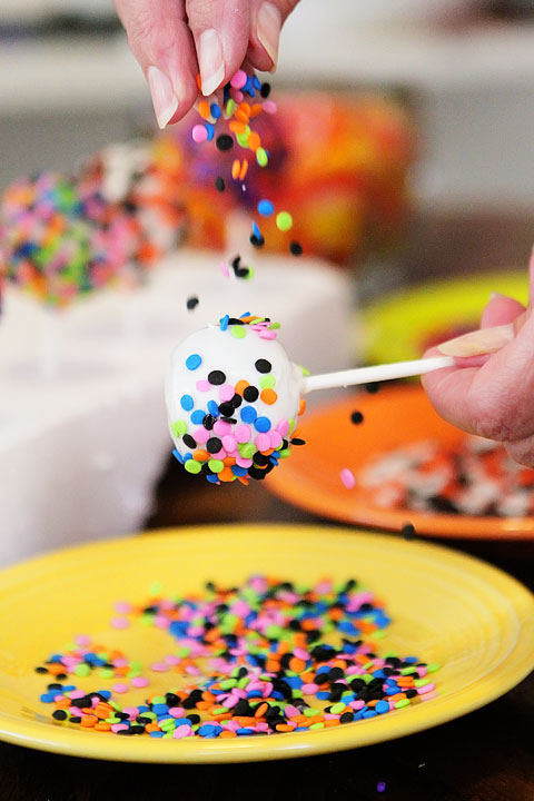 Halloween Cookie Dough Pops Tutorial