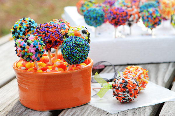 Halloween Cookie Dough Pops Tutorial