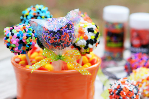 Halloween Cookie Dough Pops Tutorial