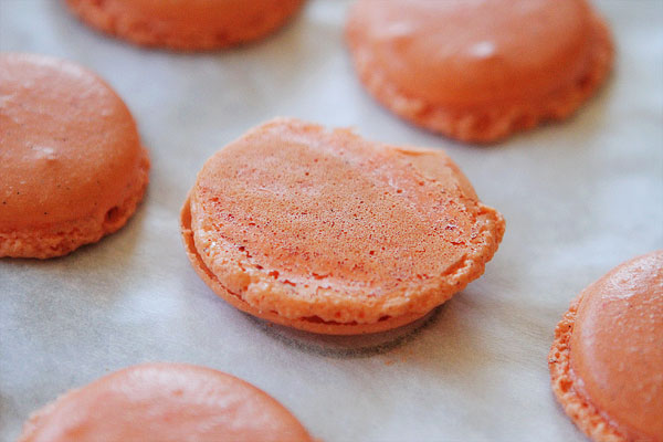 Halloween French Macarons | Failproof Step by Step Photo Recipe & Tutorial