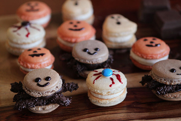 Halloween French Macarons | Failproof Step by Step Photo Recipe & Tutorial