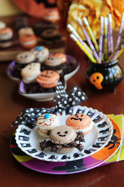 Halloween French Macarons | Failproof Step by Step Photo Recipe & Tutorial