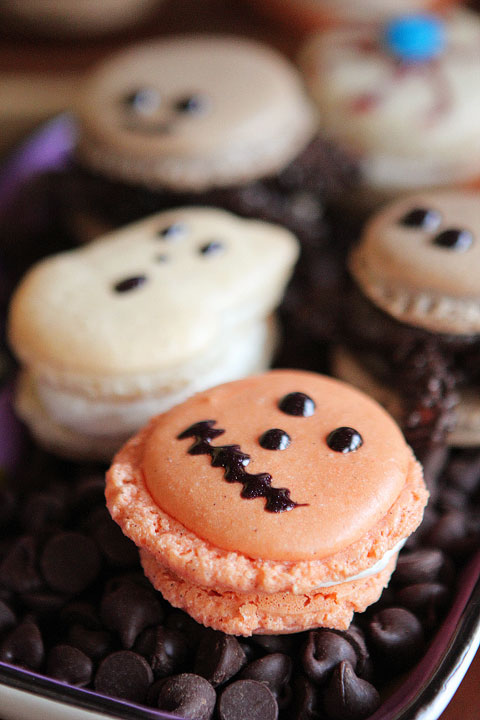 Halloween French Macarons | Failproof Step by Step Photo Recipe & Tutorial