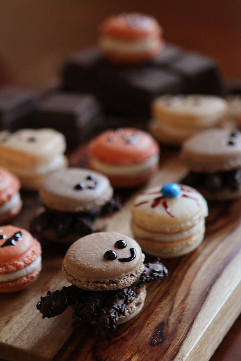 Halloween French Macarons | Failproof Step by Step Photo Recipe & Tutorial