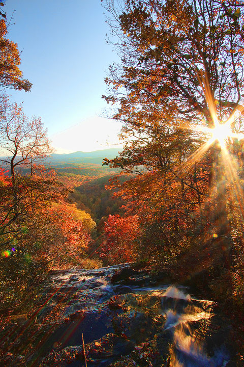 Blue Ridge, Georgia Fall Weekend Getaway. Hiking, Cabins & Waterfalls.