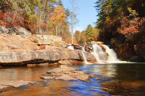 Blue Ridge, Georgia Fall Weekend Getaway. Hiking, Cabins & Waterfalls.