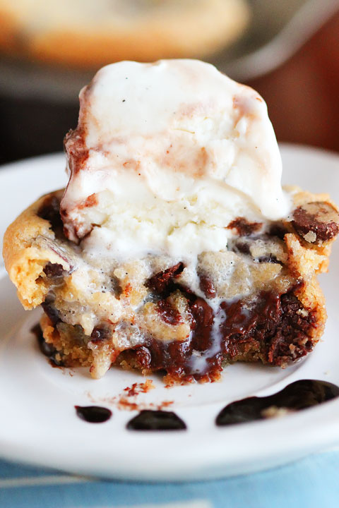 Chocolate Chip Lava Cookies