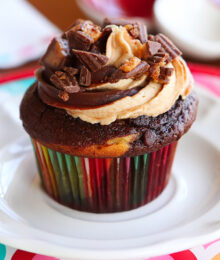 Image of a Chocolate Swirled Peanut Butter Blast Cupcakes