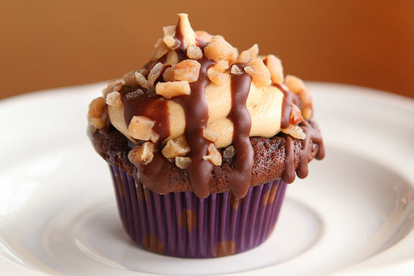 Image of a Caramel Toffee Latte Cupcake