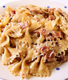 Image of Becky Higgins' Garlic Chicken Farfalle