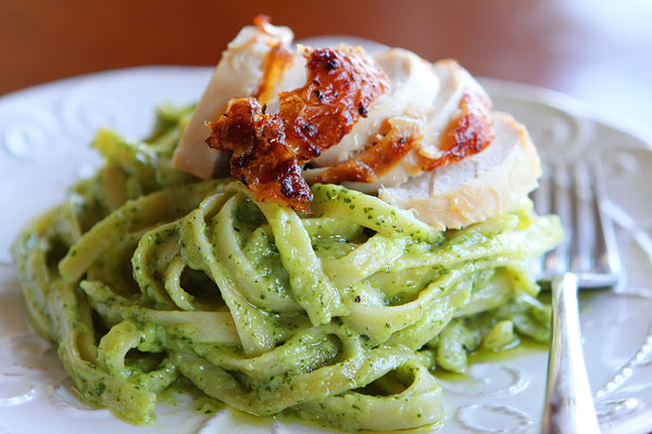 Pioneer Woman Pasta with Pesto Cream Sauce Recipe