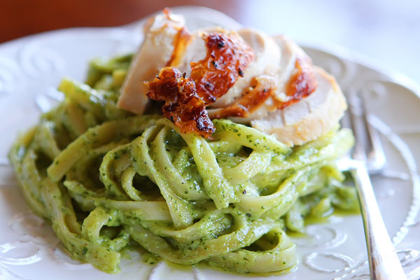 Pioneer Woman Pasta with Pesto Cream Sauce Recipe