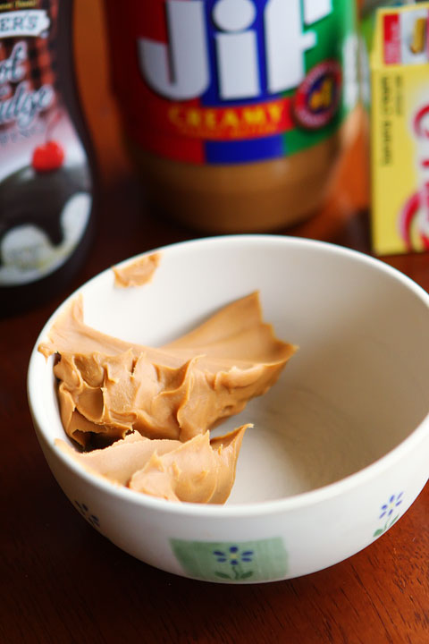 Banana Pudding Ice Cream with Peanut Butter and Chocolate Fudge Swirls