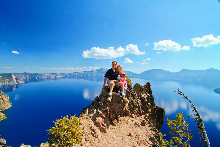 { PHOTOS } Crater Lake, Oregon: Home of the remarkably blue, crystal clear waters of the nation's deepest lake. www.kevinandamanda.com #travel