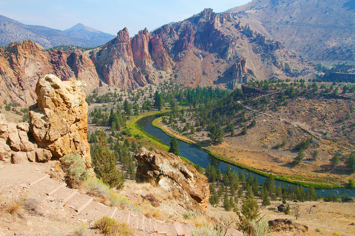 Smith Rock State Park in Bend, Oregon