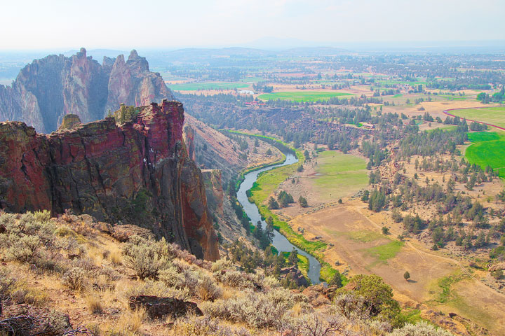 Smith Rock State Park in Bend, Oregon