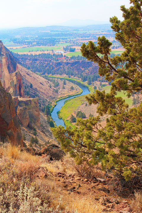 Smith Rock State Park in Bend, Oregon