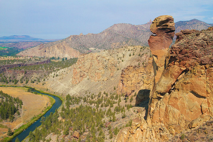 Smith Rock State Park in Bend, Oregon