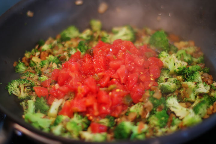 Cheesy Chicken and Rice Recipe with Broccoli and Bacon