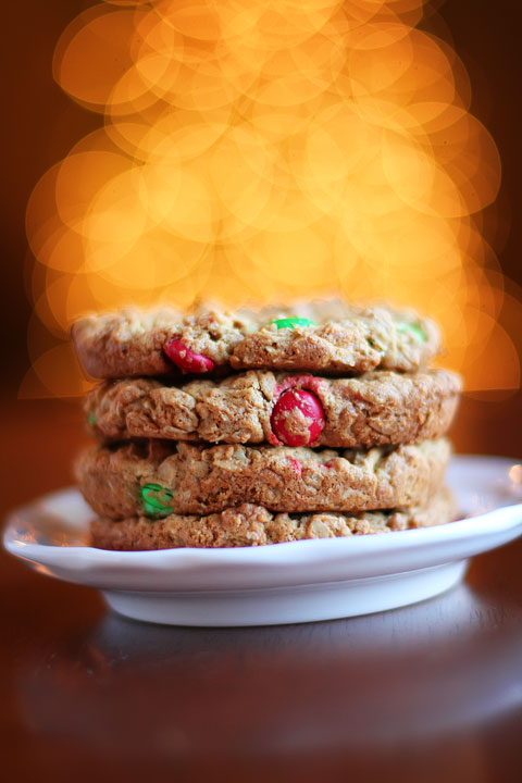 Handmade Christmas Idea: Cookie Mix in a Jar #Recipe + Free Printable Gift Tags kevinandamanda.com