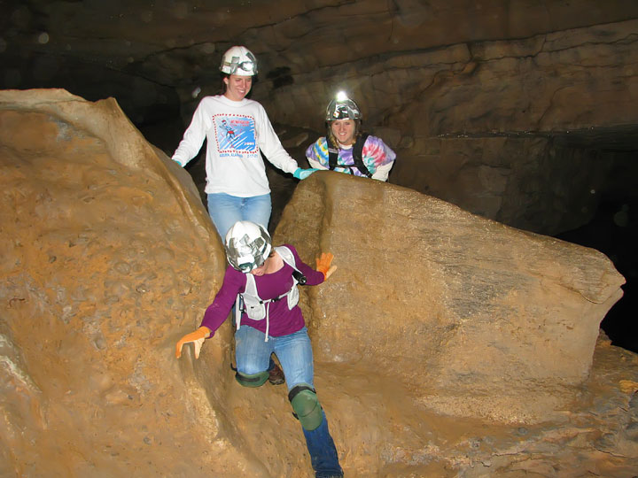 Exploring the Tunnels at Limrock Blowing Cave! 10