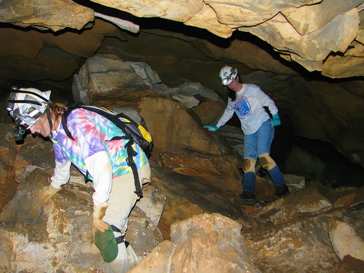 Exploring the Tunnels at Limrock Blowing Cave! 11