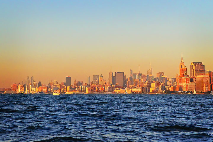 New-York-Media-Boat-Adventure-Sightseeing-Tour-34b