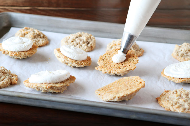 Homemade Oatmeal Buttercream Pies. These are so soft and chewy on the inside and buttery crisp on the outside. Perfect little sandwich cookies!