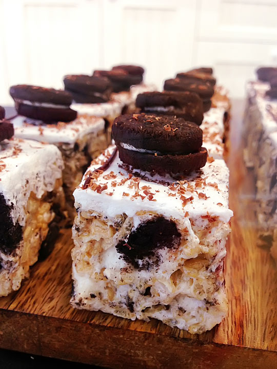 Treat House, NYC -- A fun bakery featuring gourmet Mini Rice Krispy Treats!