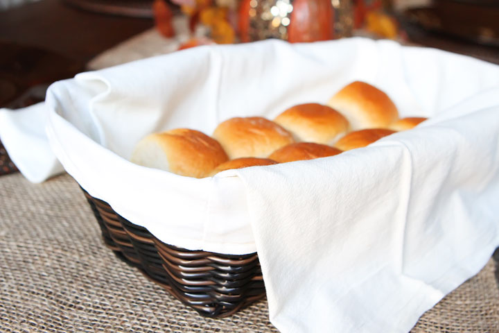 This is brilliant! A gorgeous Wicker Bread Basket with a Warming Stone to keep bread warm after it comes out of the oven. Need this for our Thanksgiving table! Great gift idea too.