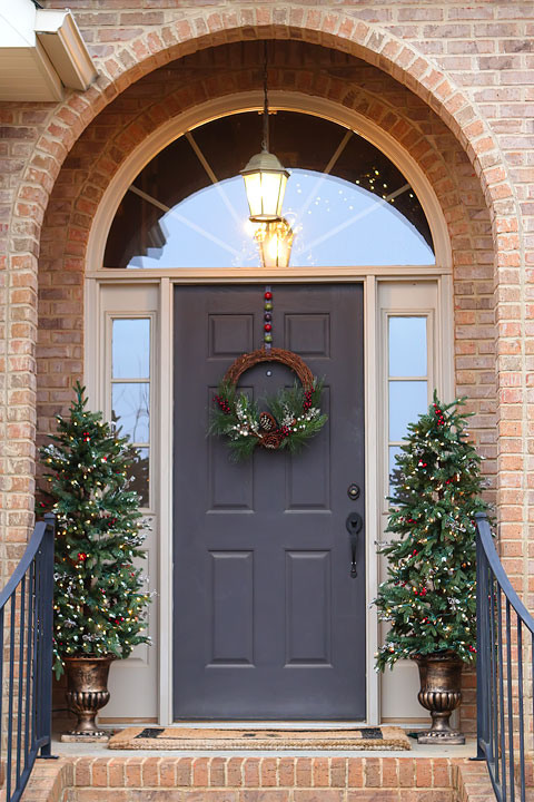 Christmas Home Tour. Decorations and Ideas for an open floor plan.