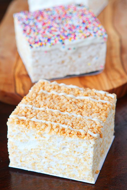 These are seriously the SOFTEST Rice Krispy Treats I have ever had!! They're like a cake!! Seriously so good and you can order them online!! Perfect for gifts!