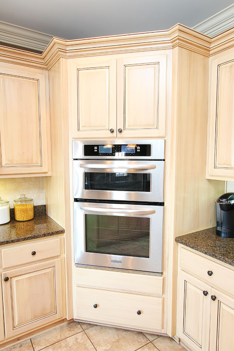 Stainless Steel KitchenAid Kitchen Makeover