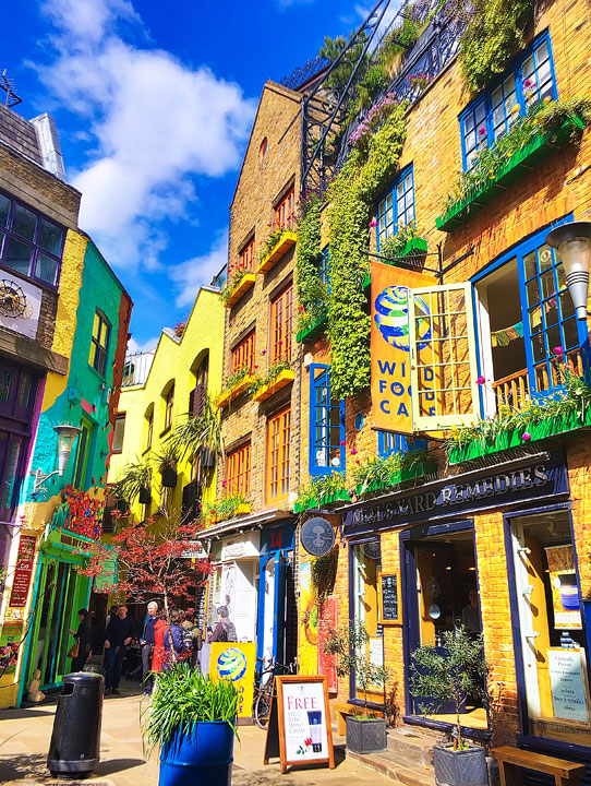 Neal's Yard, London. A secret courtyard in the colorful Covent Garden of London. www.kevinandamanda.com #travel #london #color