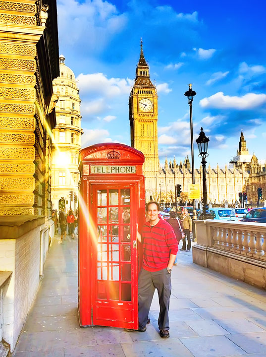 Red Phone Booth in front of Big Ben, London. Tips for Planning a London Vacation. www.kevinandamanda.com. #travel #london #england