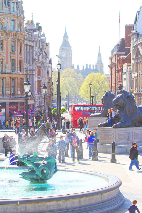 Trafalgar Square, London. Tips for Planning a London Vacation. www.kevinandamanda.com. #travel #london #england