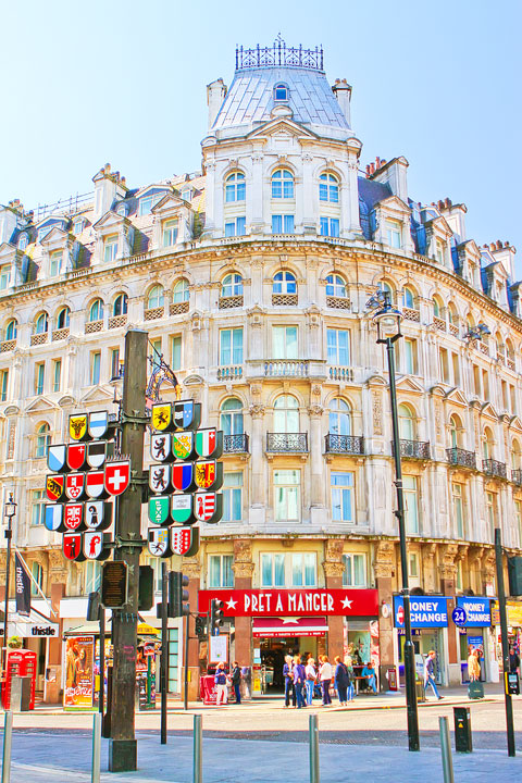 Leicester Square, London. Tips for Planning a London Vacation. www.kevinandamanda.com. #travel #london #england