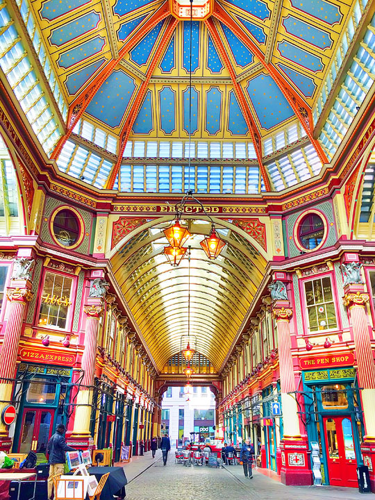 Leadenhall Market AKA the film location for Diagon Alley in the Harry Potter Movies. Tips for Planning a London Vacation. www.kevinandamanda.com. #travel #london #england