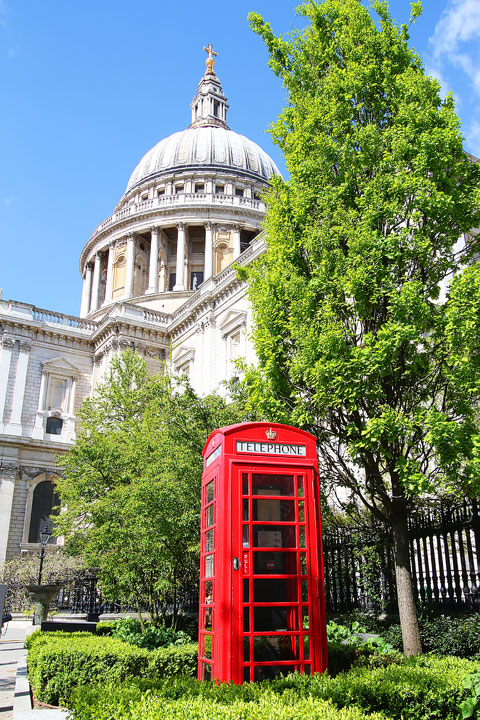 St. Paul's Cathedral, London. Tips for Planning a London Vacation. www.kevinandamanda.com. #travel #london #england