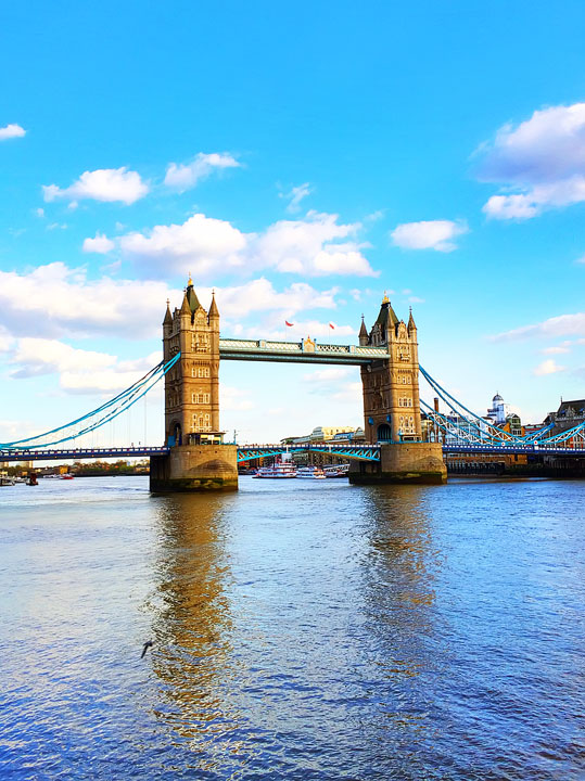 London Tower Bridge. Tips for Planning a London Vacation. www.kevinandamanda.com. #travel #london #england