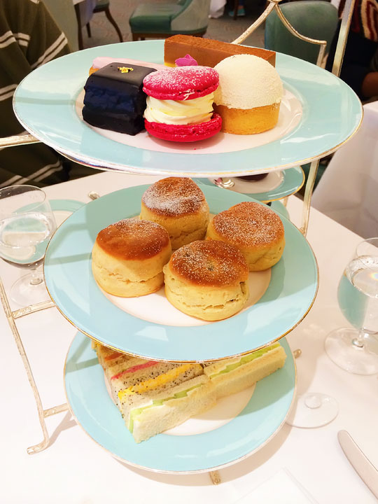 Afternoon Tea at Fortnum & Mason - Best Restaurants in London - A list of the BEST London restaurants and the best pubs in London!