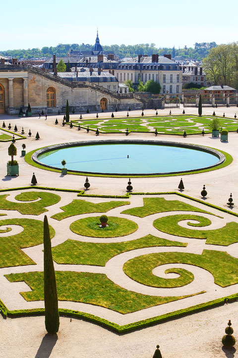 Image of the Garden's Royal Chateau