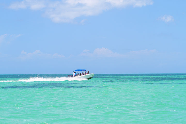 Incredible travel photos from the enchanted island of Isla Holbox off the coast of Cancun, Mexico. You must see this island once before you die. #travel #cancun #mexico 