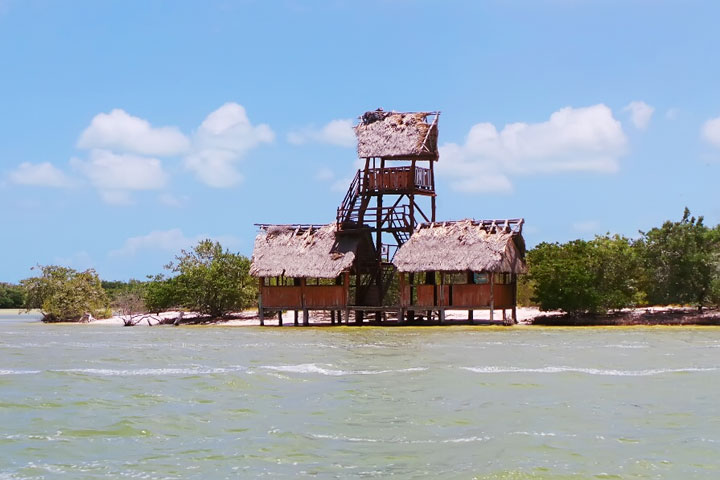 Incredible travel photos from the enchanted island of Isla Holbox off the coast of Cancun, Mexico. You must see this island once before you die. #travel #cancun #mexico 